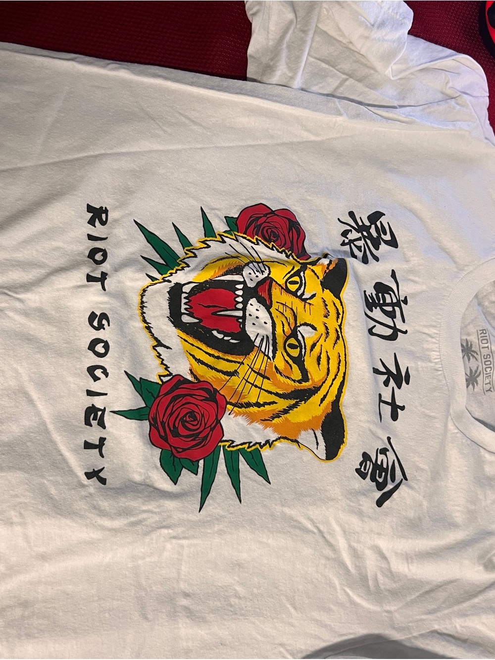 riot society White Tee with Yellow Tiger and Red Roses